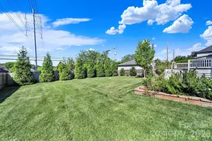 532 Melbourne Ct, Charlotte, NC 28209 - Photo 34