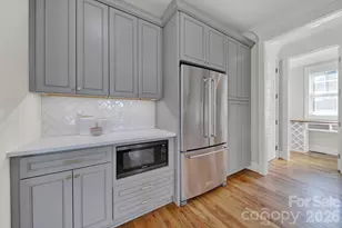 532 Melbourne Ct, Charlotte, NC 28209 - Photo 6