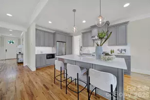 532 Melbourne Ct, Charlotte, NC 28209 - Photo 8