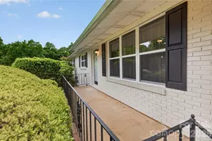 4429 Dawnwood Dr, Gastonia, NC 28056 - Photo 4