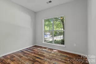 11823 Harris Ridge Dr, Charlotte, NC 28269 - Photo 24