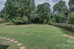 910 E 6th Ave, Gastonia, NC 28054 - Photo 12