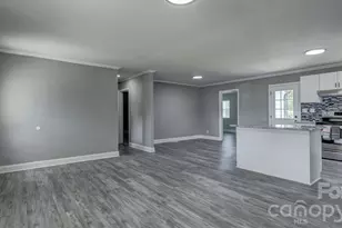 910 E 6th Ave, Gastonia, NC 28054 - Photo 6