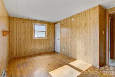 24 W Berkley Street, Granite Falls, NC 28630 - Photo 18