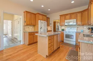 6 Clear Vista Dr, Asheville, NC 28805 - Photo 12