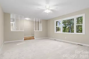 126 Anthony Dr, East Flat Rock, NC 28726 - Photo 6