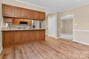 126 Anthony Dr, East Flat Rock, NC 28726 - Photo 10