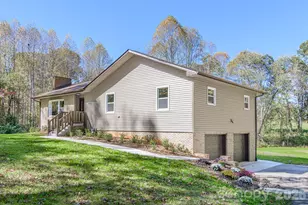 126 Anthony Dr, East Flat Rock, NC 28726 - Photo 2