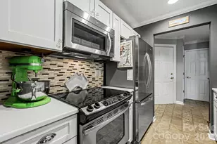 601 Queens Rd, Charlotte, NC 28207 - Photo 12