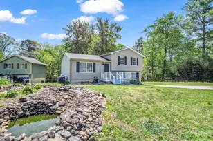 227 Bradshaw Ave, Hendersonville, NC 28792 - Photo 2