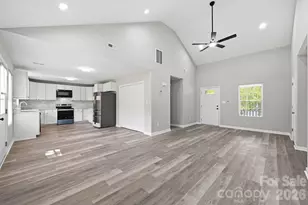 63 Pinckney St, York, SC 29745 - Photo 6