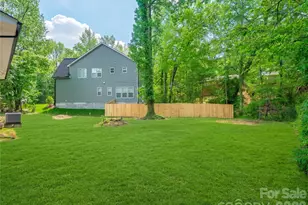 4844 Hidden Valley Rd, Charlotte, NC 28213 - Photo 8