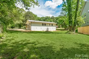 4844 Hidden Valley Rd, Charlotte, NC 28213 - Photo 6