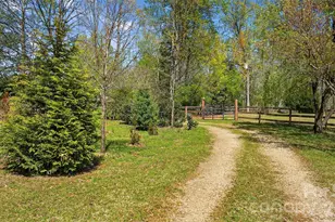 405 Loop Rd, Campobello, SC 29322 - Photo 40