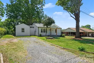 204 N Oak St, Lowell, NC 28098 - Photo 4