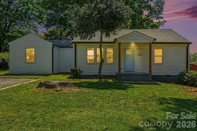 204 N Oak Street, Lowell, NC 28098 - Photo 2