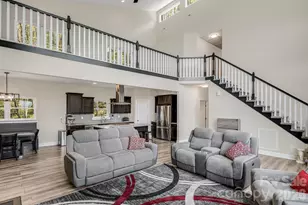 35 Chesten Mountain Dr, Asheville, NC 28803 - Photo 4