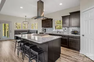 35 Chesten Mountain Dr, Asheville, NC 28803 - Photo 8