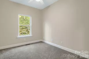 35 Chesten Mountain Dr, Asheville, NC 28803 - Photo 16