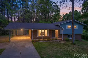 31 Firefly Ln, Saluda, NC 28773 - Photo 2