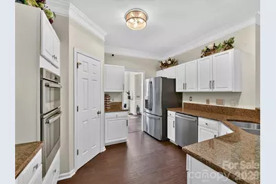 7219 Fortrose Lane, Charlotte, NC 28277 - Photo 14