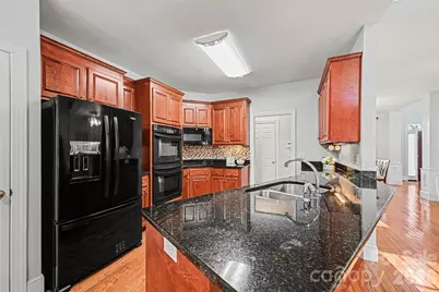 7940 Oakmont Court, Hickory, NC 28602 - Photo 8