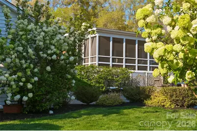 107 Peachtree Street, Belmont, NC 28012 - Photo 30