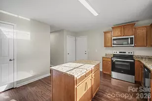 2021 Sonoma Valley Dr, Charlotte, NC 28214 - Photo 12