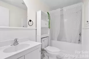 5 Country Rd, Hendersonville, NC 28791 - Photo 16