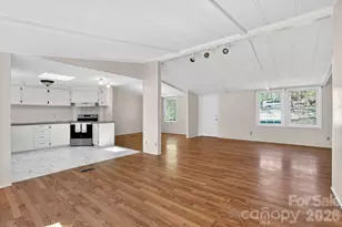5 Country Rd, Hendersonville, NC 28791 - Photo 12