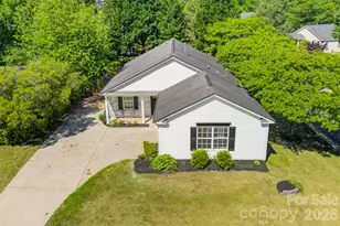 102 Daventry Pl, Mooresville, NC 28117 - Photo 2