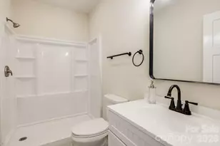 17 Baxter Woods Ln, Candler, NC 28715 - Photo 34