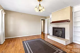 106 Chapel St, Spruce Pine, NC 28777 - Photo 2