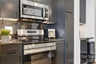 210 N Church St, Charlotte, NC 28202 - Photo 12