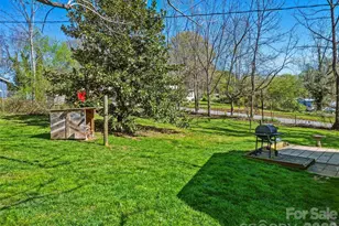 125 Lower Edgewood Rd, Candler, NC 28715 - Photo 20