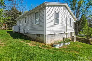 125 Lower Edgewood Rd, Candler, NC 28715 - Photo 22