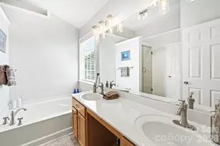 9943 Gray Dove Ct, Charlotte, NC 28216 - Photo 24