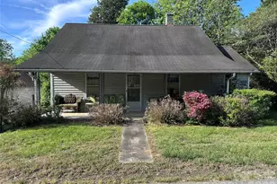 138 Hemlock St, Mocksville, NC 27028 - Photo 2