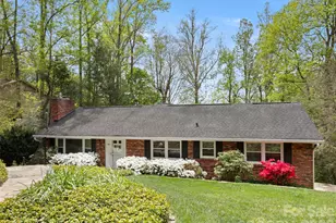 32 Westridge Dr, Asheville, NC 28803 - Photo 2