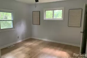 904 Stephens St, Greensboro, NC 27406 - Photo 8