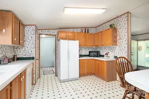 66 Green Oak Rd, Asheville, NC 28804 - Photo 14