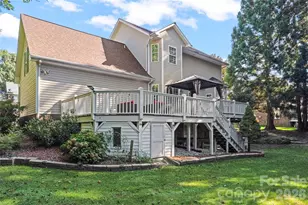 220 35th Ave NE, Hickory, NC 28601 - Photo 6
