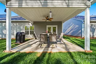 453 Pepperstone Dr, Salisbury, NC 28146 - Photo 38