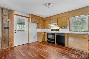 1080 Drag Strip Rd, Hudson, NC 28638 - Photo 14