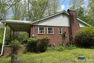 207 Ewbank Rd, Etowah, NC 28729 - Photo 2