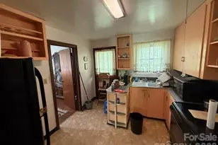 207 Ewbank Rd, Etowah, NC 28729 - Photo 8
