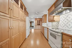 3485 Bridgeford Ln, Newton, NC 28658 - Photo 14