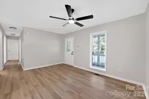 208 S Pasour St, Dallas, NC 28034 - Photo 4