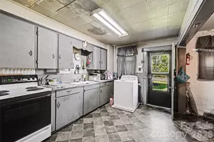 114 Norwood Dr, Charlotte, NC 28208 - Photo 12