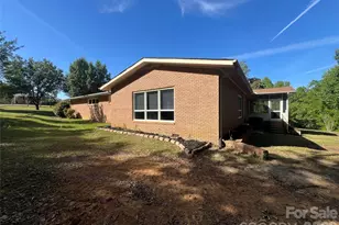 280 Raintree Rd, Great Falls, SC 29055 - Photo 10